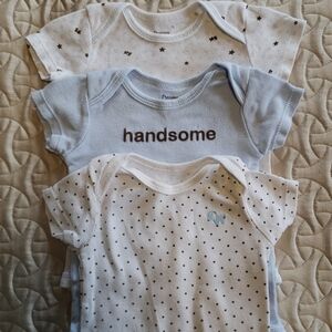 🔶️5 for $30🔶️  Carters Onsies